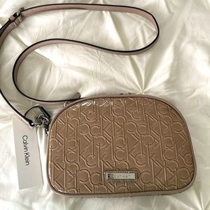 CALVIN KLEIN | crossbody bag